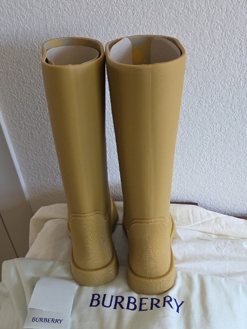 Burberry Marsh Manilla Rain Boots - Picture 3 of 7